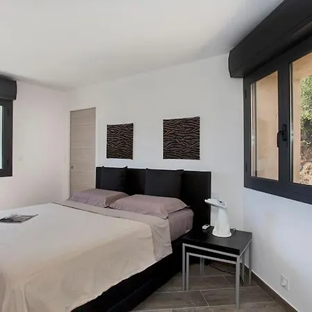 Appartamento Le San Petrone-tour En Pierre En Centre Corse Entre Et Montagne Moltifao