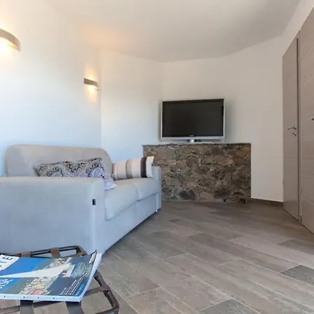 Appartamento Le San Petrone-tour En Pierre En Centre Corse Entre Et Montagne