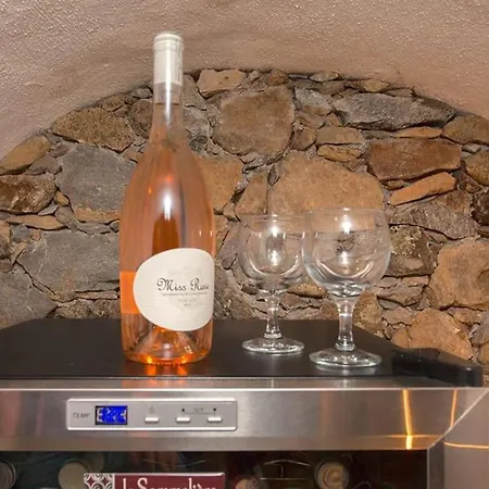 Le San Petrone-tour En Pierre En Centre Corse Entre Et Montagne Lejlighed