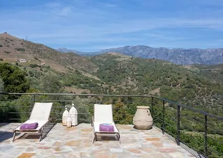 Le San Petrone-tour En Pierre En Centre Corse Entre Et Montagne