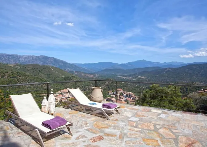 Le San Petrone-tour En Pierre En Centre Corse Entre Et Montagne Appartement *