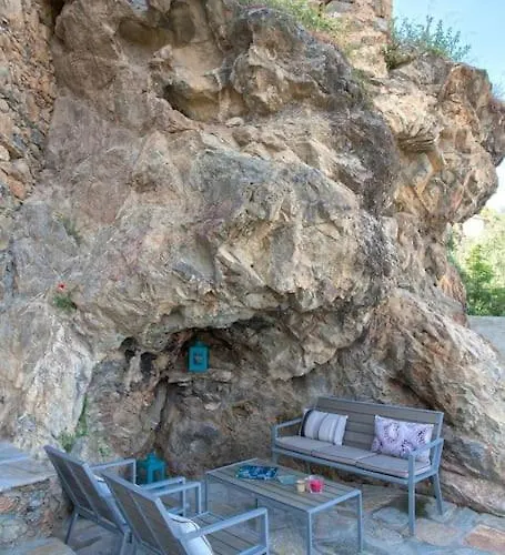 Le San Petrone-tour En Pierre En Centre Corse Entre Et Montagne Appartamento Moltifao