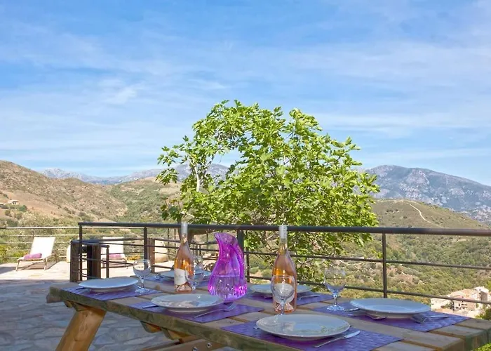 Appartamento Le San Petrone-tour En Pierre En Centre Corse Entre Et Montagne Moltifao